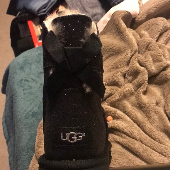 Brand New Uggs - Picture 5 of 8